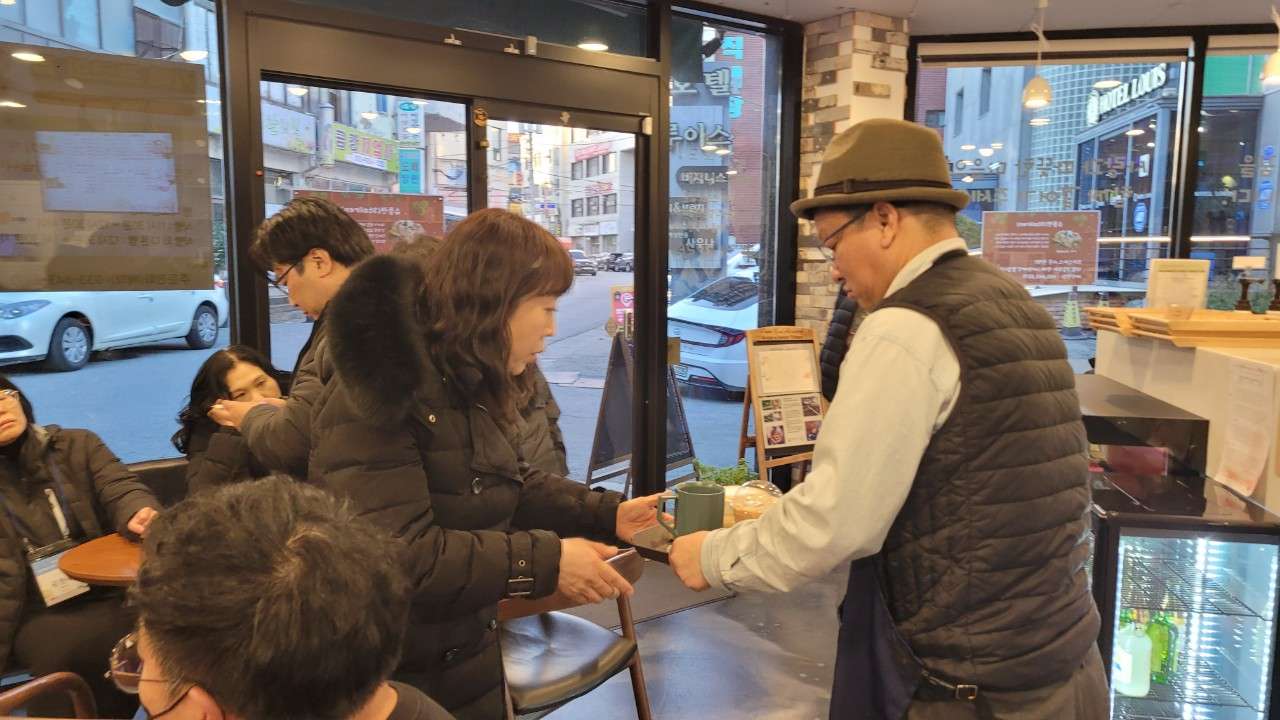 사본 -f_eacUd018svc1tvzi6tn901g2_vd3dgs.jpg