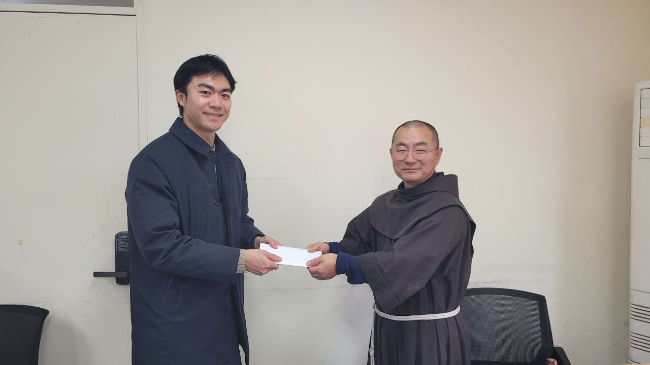 사본 -0_935Ud018svc1cqddrav12na1_vd3dgs.jpg