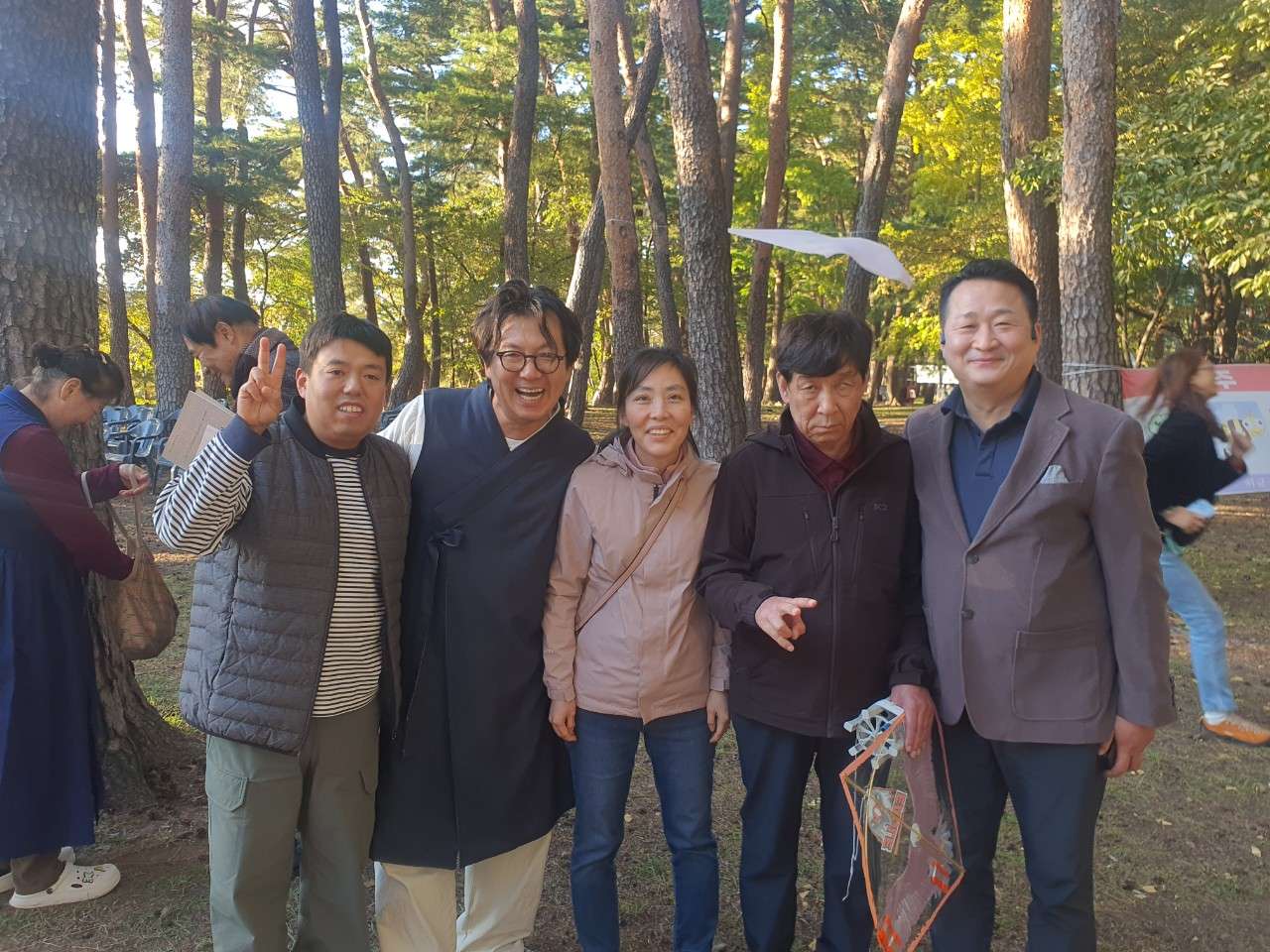 사본 -a_811Ud018svci4mmuzarot9w_uhyxp5.jpg