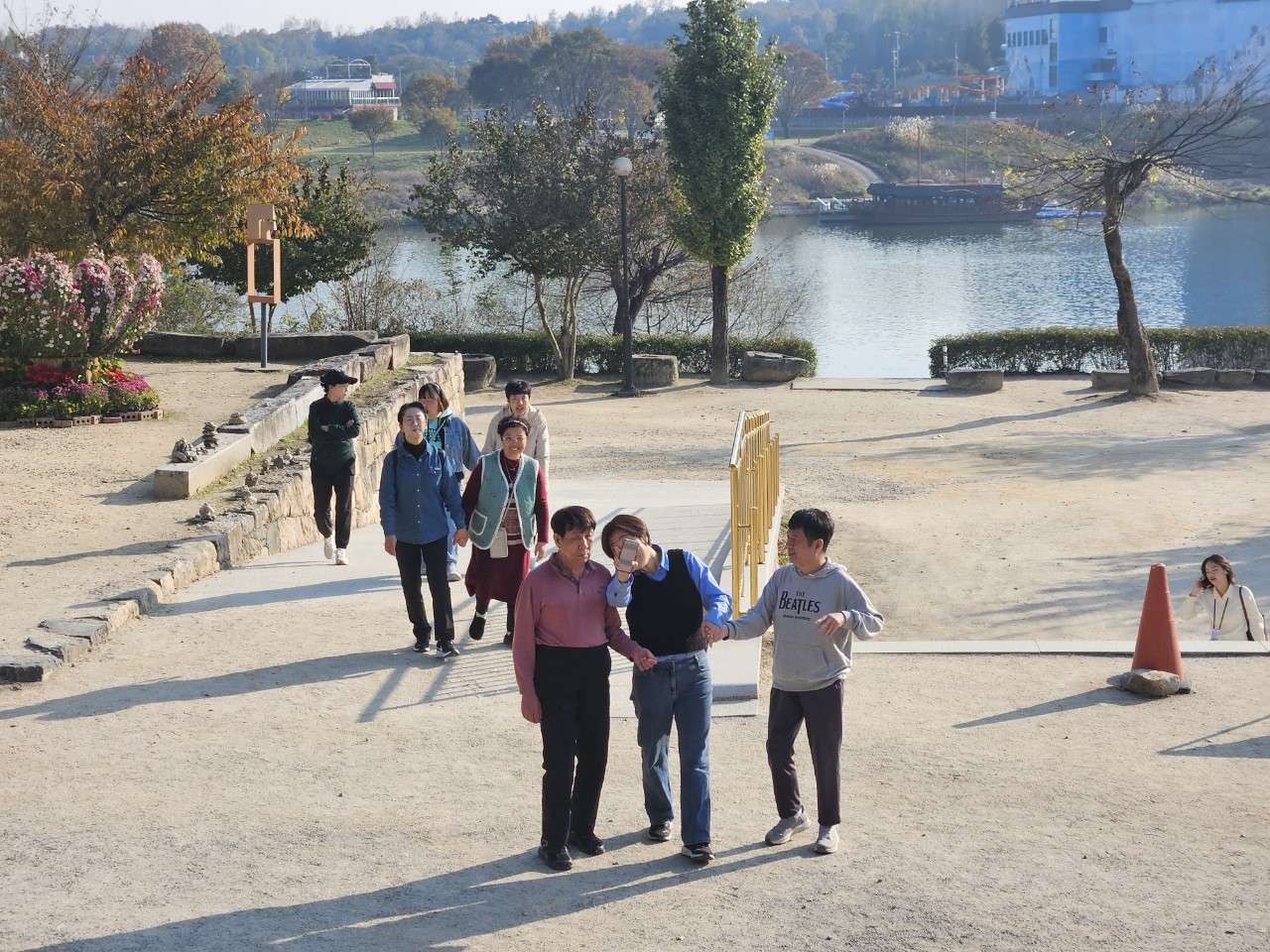 사본 -b_g6fUd018svc19744gao7ljrj_uh9kw5.jpg