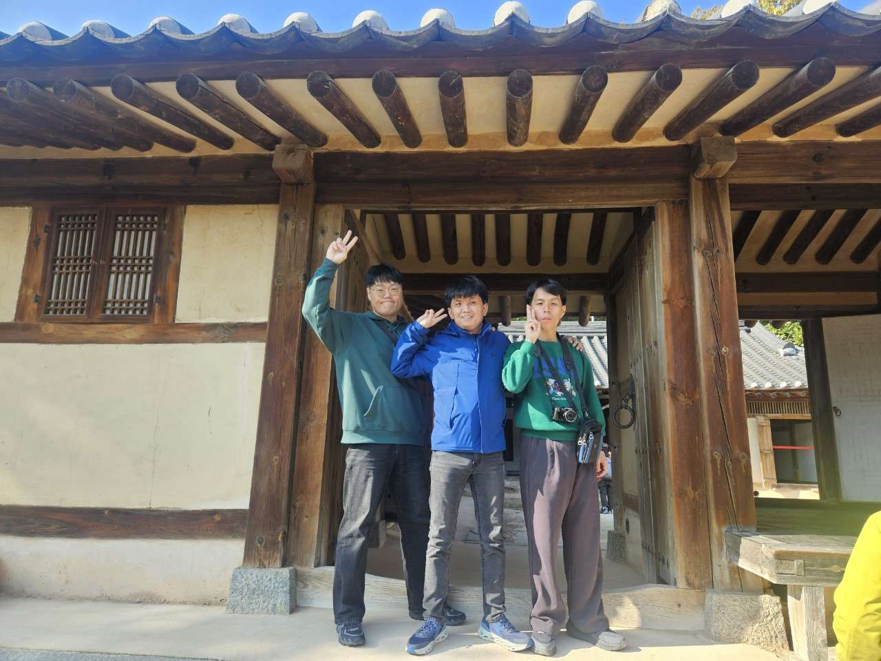 사본 -b_j6fUd018svc1mf5si7oc9208_uh9kw5.jpg