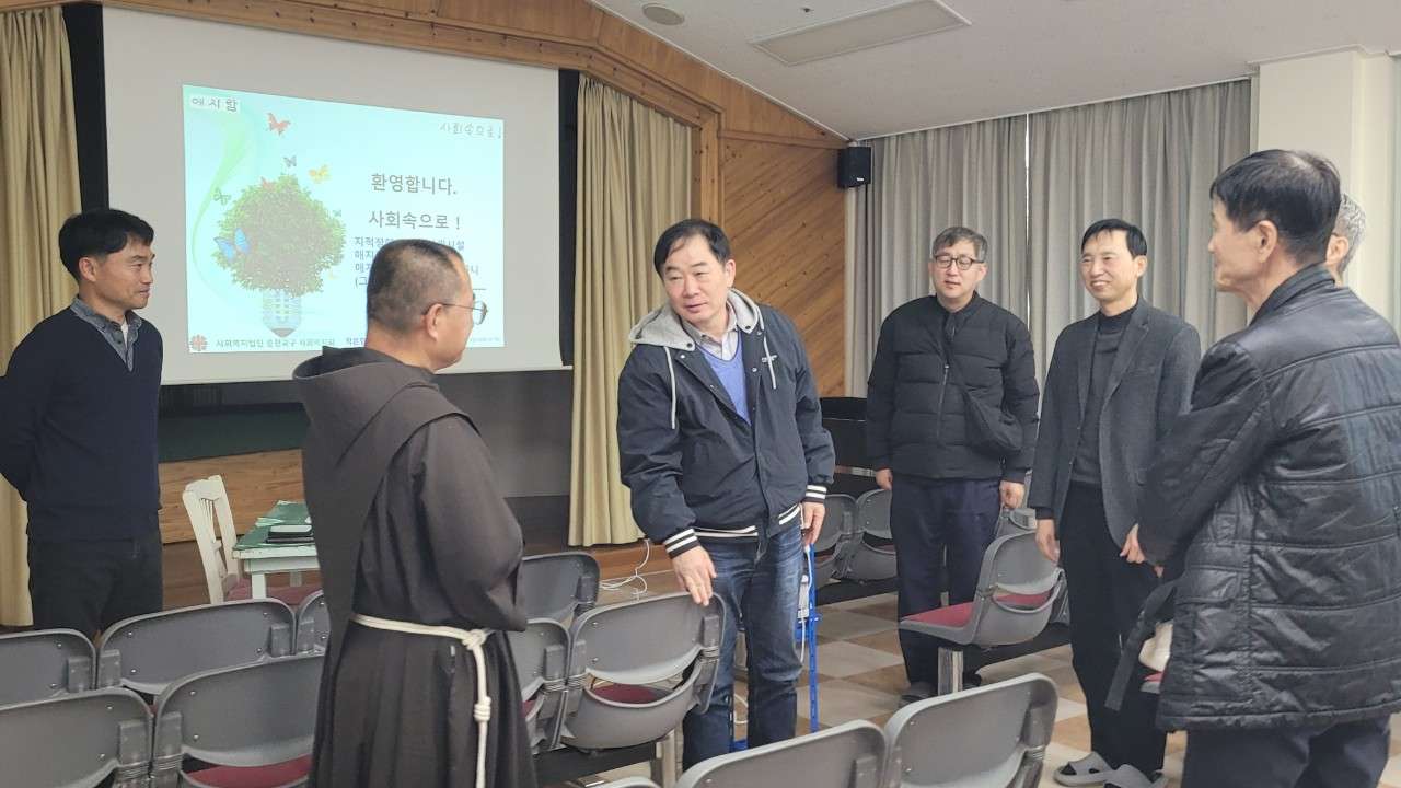 사본 -d_6eaUd018svc1rpaneu8lguay_vd3dgs.jpg