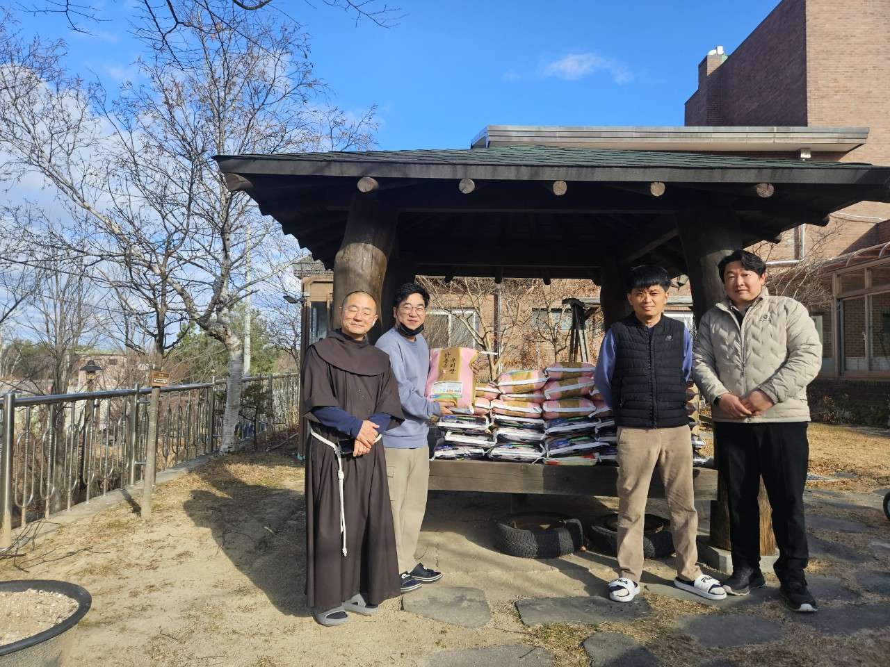 사본 -h_i4cUd018svc1ect5dwdhtjvc_2ejiji (1).jpg