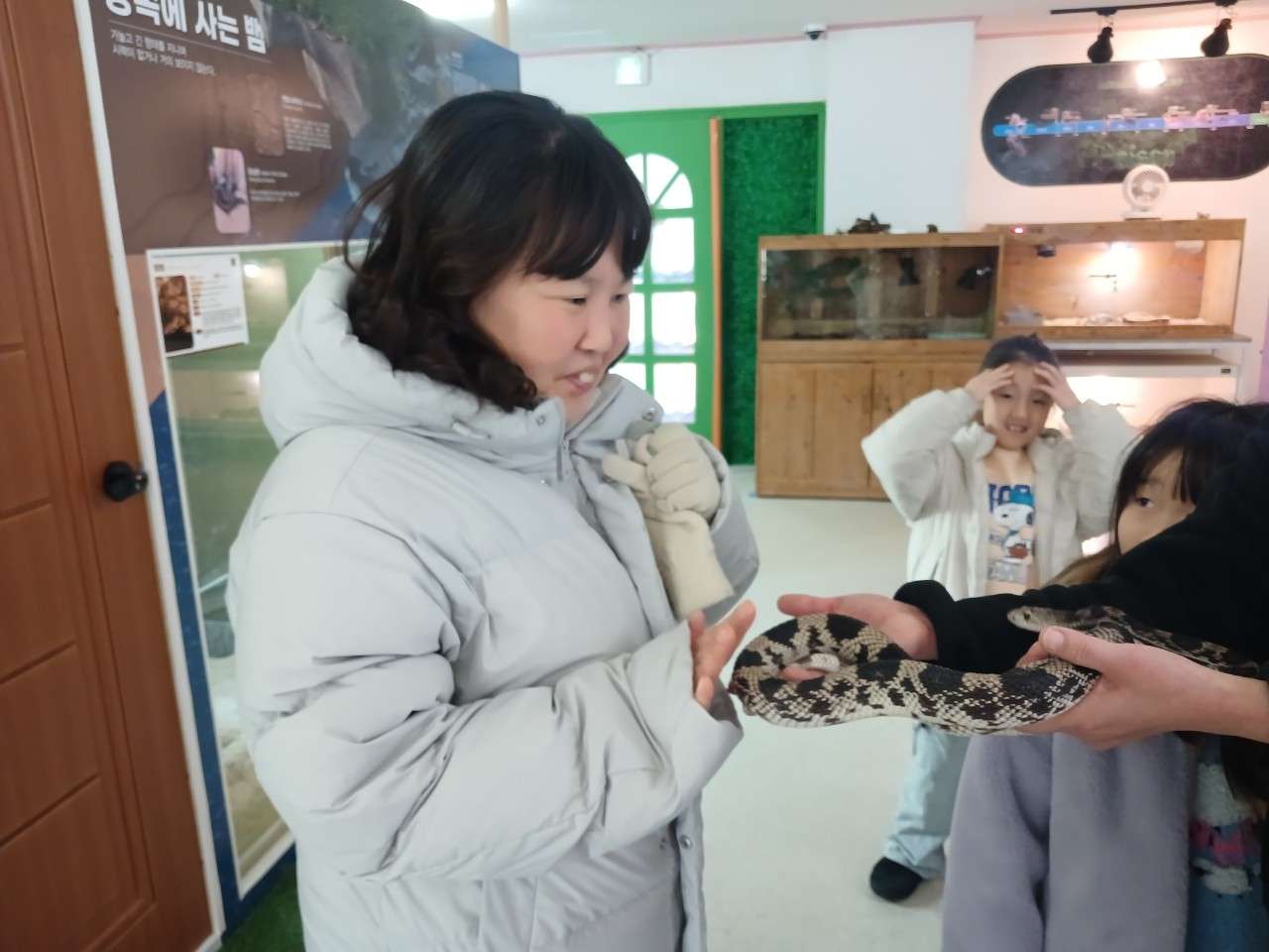 사본 -f_dhaUd018svc100qmjf9x233f_cwk4u7.jpg