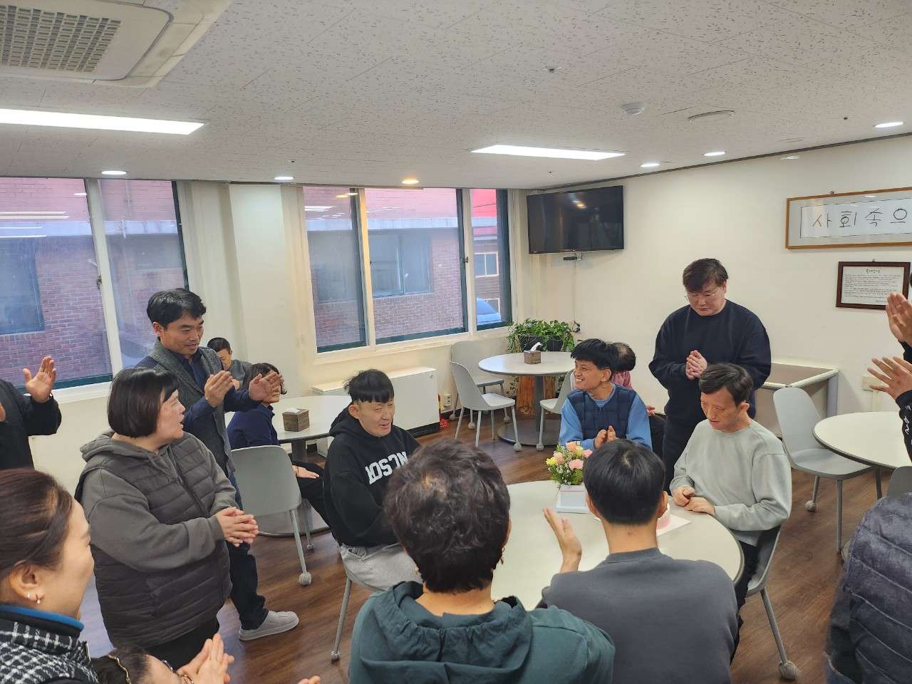 사본 -h_096Ud018svcwmvm63bvcr22_ioqq1s.jpg